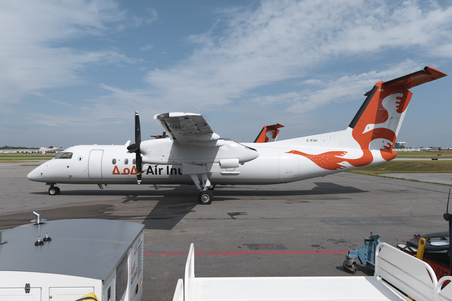Air Inuit Dash 8